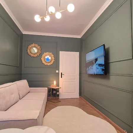 Le Napoleon Hypercentre Apartment *